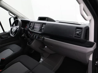 Volkswagen Crafter Volkswagen Crafter 2.0TDI 140PK L3H3 | 3000Kg Trekhaak Afneembaar | Camera | Airco | Betimmering | 3-Persoons - afbeelding nr 19