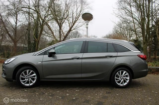 Opel Astra Opel Astra Sports Tourer. Pdc, Navi, Keyless intre, Addaptive gruise control, Clima, Stoel verwarming, Stuurwielverwarming, Electrische achterklep 1.2 Blitz Elegance - afbeelding nr 2