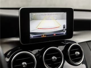 Mercedes-Benz C-Klasse 279Pk Automaat (NAVIGATIE, LUCHTVERING, CAMERA, LEDER, GETINT GLAS, SPORTSTOELEN, STOELVERWARMING, SFEERVERLICHTING, NIEUWE APK, NIEUWSTAAT) - afbeelding nr 13