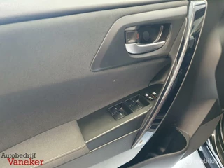 Toyota Auris Toyota Auris 1.8 Hybrid Dynamic Go|Cam|Trekhaak|Cruise|Nav|NAP - afbeelding nr 23
