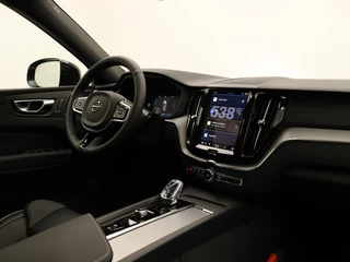 Volvo XC60 Volvo XC60 T6 PLUG-IN HYBRID PLUS DARK SCHUIFDAK CAMERA HARMAN KARDON ACC - afbeelding nr 45