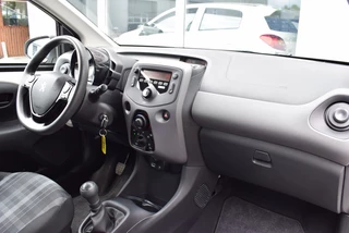 Peugeot 108 Peugeot 108 1.0 e-VTi Active | 5-Deurs | Airco | LED | NAP - afbeelding nr 10