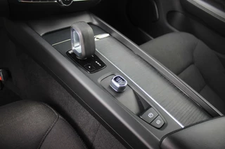 Volvo V60 ➡️ Volvo V60 2.0 B3 Momentum Advantage | 1e eigenaar | BTW auto | Origineel NL | LED | Camera | 17 inch | Cruise-control | PDC | DAB | 163 pk | Lane assist | Rij-modus | - afbeelding nr 28