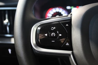 Volvo V60 Volvo V60 2.0 B4 CORE RIJKLAAR l LEDER l 197PK l CAMERA l CARPLAY l - afbeelding nr 24