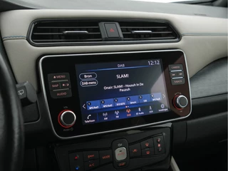 Nissan Leaf Nissan Leaf N-Connecta 40 kWh (INCL-BTW)  Aut. *ADAPTIVE-CRUISE | NAVI-FULLMAP | SURROUND-VIEW | CARPLAY | KEYLESS | BLIND-SPOT |  DIGI-COCKPIT | COMFORT-SEATS | DAB | ECC | PDC | HEATED-SEATS | 17