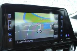 Toyota C-HR Toyota C-HR 1.8 Hybrid Dynamic Keyless entry | Camera | Cruise control - afbeelding nr 35
