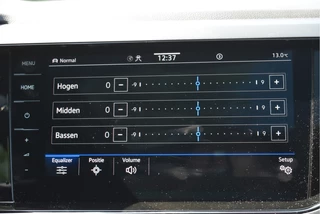 Volkswagen Polo | Nieuwstaat | Open dak | Virtual cockpit | Camera | Keyless | Carplay | Stoelverw | IQ Light - afbeelding nr 56