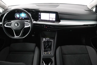 Volkswagen Golf Volkswagen Golf 1.5 TSI Life Business (STOELVERWARMING, NAVIGATIE, ELEKTR STOELEN, DIGITAAL DASHBOARD, PARKEERSENSOREN, NL-AUTO) - afbeelding nr 4