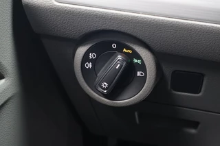 Volkswagen Transporter Volkswagen Transporter 2.0 TDI L2H1 Bulli 204PK Automaat | 15dkm NAP | Carplay - afbeelding nr 12