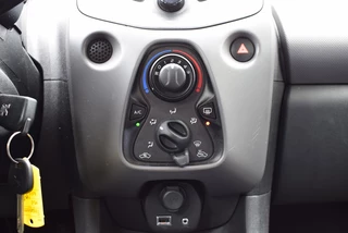 Peugeot 108 Peugeot 108 1.0 e-VTi Active | 5-Deurs | Airco | LED | NAP - afbeelding nr 14