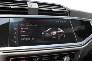 Audi Q3 Audi Q3 Sportback 45 TFSI e S Edition // 3X S-Line - Plat stuur - Trekhaak klapbaar - Black Optic - Ambient - 20