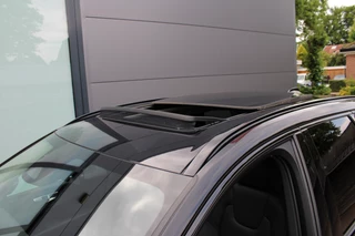 Volvo XC60 Volvo XC60 2.0 T8 Plug-in hybrid AWD Plus Dark | Luchtvering | 360 | H&K | Trekhaak - afbeelding nr 26