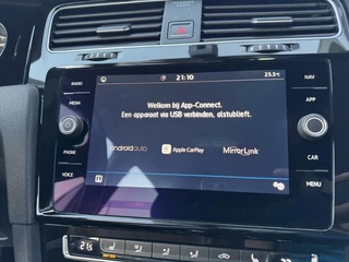 Volkswagen Golf Volkswagen Golf 1.0 TSI Sound 110pk DSG ACC Navi CarPlay Stlvw PDC - afbeelding nr 17