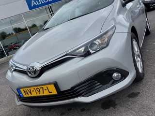 Toyota Auris Toyota Auris 1.2T 116pk Aspiration 5-Deurs | Origineel NL | 1300kg Trekgewicht | Navi | Clima | Cruise | Achteruitrijcamera | Rijstrook+Licht+Regensensor | Mistlampen | 16''lm | Trekhaak - afbeelding nr 32