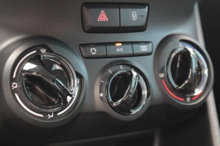 Peugeot 208 Peugeot 208 1.2 PureTech Active Airco/Multimedia/Cruise - afbeelding nr 14