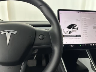 Tesla Model 3 (INCL-BTW) Aut. *PANO | AUTO-PILOT | NAPPA-LEATHER | KEYLESS | FULL-LED | MEMORY-PACK | SURROUND-VIEW | DAB | CARPLAY | DIGI-COCKPIT | LANE-ASSIST | COMFORT-SEATS | 18