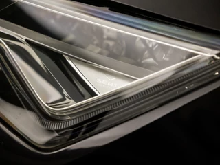 SEAT Ateca 150Pk Automaat (PANORAMADAK, VIRTUAL COCKPIT, APPLE CARPLAY, NAVIGATIE, CLIMATE, 360 CAMERA, GETINT GLAS, SPORTSTOELEN, KEYLESS, PARKEERSENSOREN, NIEUWE APK, NIEUWSTAAT) - afbeelding nr 37