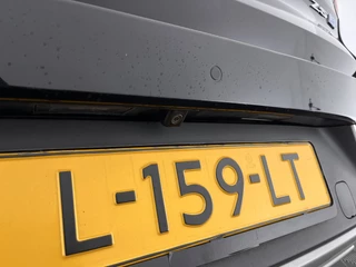 MG ZS EV MG ZS EV Luxury 45 kWh (INCL-BTW) *PANO | FULL-LEATHER | CCS-FASTLOADER | KEYLESS | NAVI-FULLMAP | ADAPTIVE-CRUISE | CAMERA | HEATED-SPORTSEATS | CARPLAY | BLINDSPOT | DAB | LANE-ASSIST | 17