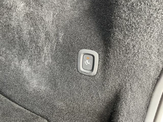 Volvo XC60 Volvo XC60 2.0 T6 Plug-in hybrid 340 pk AWD R-Design Trekhaak Panoramadak Camera Bliss Full Led Koplampen Harman Kardon Audio Stoel+ stuur + voorruitverwarming  1e Eigenaar Pine Grey Metallic - afbeelding nr 25