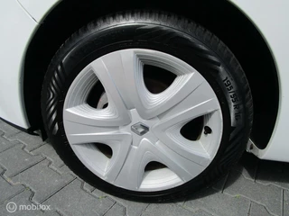 Renault Clio Renault Clio 1.2 16V 5drs 105dkm Airco Cruise Navigatie Bluetooth - afbeelding nr 12