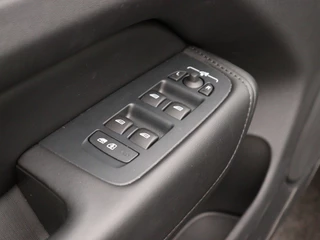 Volvo XC60 Volvo XC60 T6 PLUG-IN HYBRID LONG RANGE PLUS DARK SCHUIFDAK 360GR CAM ACC B - afbeelding nr 13
