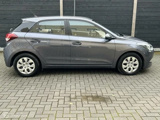 Hyundai i20 Hyundai i20 1.2 i-Drive Cool Airco / 80.897 KM dealer ond. - afbeelding nr 6