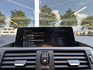 BMW 1 Serie BMW 1 Serie 118d Centennial Executive 50% deal 6.975,- ACTIE Trekhaak / LED / Sport stoelen / Stoel verwarming / PDC achter - afbeelding nr 26