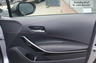 Toyota Corolla Toyota Corolla 2.0 Hybrid GR-Sport Plus I Panoramadak I JBL I NL-auto - afbeelding nr 27