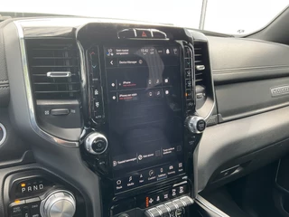 Dodge Ram 1500 Dodge Ram 1500 5.7 V8 4x4 Crew Cab Laramie Pano Full Navi SideSteps Trekhaak Luchtvering - afbeelding nr 52