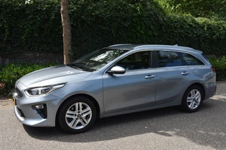 Kia Ceed Sportswagon Kia Ceed Sportswagon 1.0 T-GDi DynamicLine | HYBRIDE | AUTOMAAT | CARPLAY | CAMERA - afbeelding nr 2