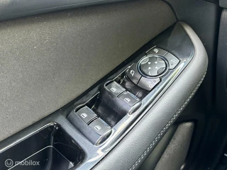 Ford S-Max Ford S-Max 1.5 Titanium. NAVI, CRUISE, CLIMA, STOELVERWARMING. - afbeelding nr 18