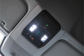 Volkswagen Crafter Volkswagen Crafter 2.0 TDI 177PK Automaat L3H3 Comfortline 2x LED | NAVI | Ergo. bestuurdersstoel | Camera | Trekhaak | - afbeelding nr 24