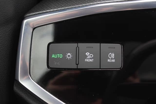 Audi Q3 Audi Q3 Sportback 45 TFSI quattro edition one / Trekhaak / Panoramadak / Camera / Leder / 20'' / Matrix LED / Navigatie / Stoelverwarming / DAB / ACC - afbeelding nr 32