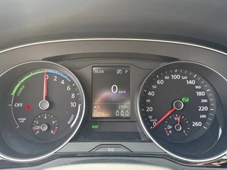 Volkswagen Passat Volkswagen Passat Variant GTE 218PK DSG HYBRID GTE BUSINESS CAMERA/NAVI/STUURVERW. - afbeelding nr 24