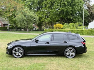 BMW 3 Serie BMW 3-serie Touring 320d High Executive Edition Mild-Hybrid - afbeelding nr 2