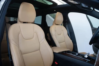 Volvo XC60 Volvo XC60 2.0 T8|455PK AWD|Org NL|1ste Eig|Ultimate Bright|Luchtv.|Bowers & Wilkins|Trekhaak|Head-Up|Pano|Crystal|Dealer Onderhouden - afbeelding nr 30