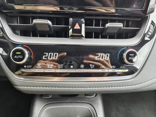 Toyota Corolla Touring Sports Toyota Corolla Touring Sports 1.8 Hybrid Business Plus | Navi | Keyless Entry | Stoelverwarmin - afbeelding nr 18