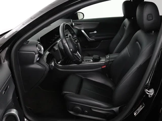 Mercedes-Benz A-Klasse Mercedes-Benz A-klasse 250e Business Solution Luxury | Leder | Stoelverwarming | Trekhaak | Camera | Navigatie | Full LED | Park Assist | Climate control | Widescreen - afbeelding nr 4