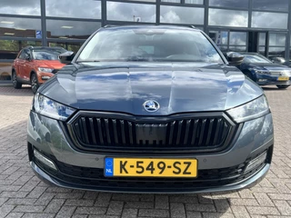 Škoda Octavia Škoda Octavia Combi 1.0 e-TSI Automaat Business Edition Navi Trekhaak Camera Carplay ACC DAB Stoel + Stuurverwarming Keyless Getint Glas NL Auto - afbeelding nr 8