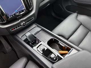 Volvo XC60 Volvo XC60 2.0 T6 AWD Plus Dark - afbeelding nr 9