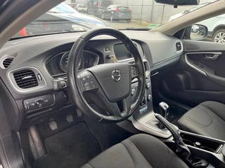 Volvo V40 Volvo V40 2.0 T2 122PK LED koplampen/Navi/Parkeersensoren voor+achter Onderhoudshistorie - afbeelding nr 3