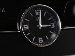 Mercedes-Benz C-Klasse Mercedes-Benz C-klasse 180 AMG | Panoramadak | Leder | Camera |  Navigatie | Climate control | Full LED | Cruise control | Park Assist | Bluetooth - afbeelding nr 24