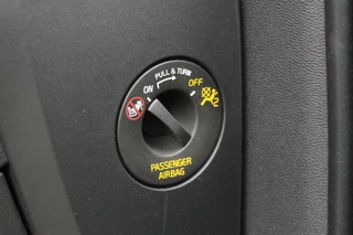 Volvo XC40 Volvo XC40 T5 Recharge R-Design | Stoelverwarming | Parkeercamera  | Glossy Black | Keyless - afbeelding nr 35
