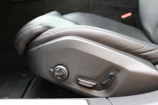 Volvo V60 Volvo V60 2.0 B4 Inscription 200 pk, Leer, Memory, stoel + stuur verwarming, Adaptief Cruis, Camera, Full Led, Clima,18 inch Lmv, Donker glas. - afbeelding nr 5