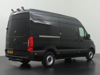Mercedes-Benz Sprinter | 3-Persoons | Trekhaak | Airco | Betimmering - afbeelding nr 2