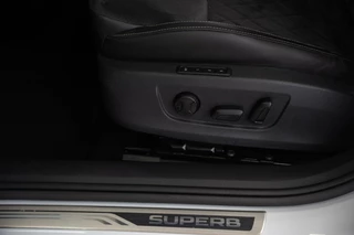 Škoda Superb Skoda Superb Combi 1.4 TSI ACT DSG|2e Eig|SportLine|Trekhaak|Schaalstoel|DAB|Xenon|Dealer Onderhouden - afbeelding nr 10
