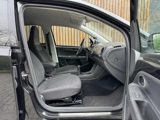Volkswagen up! Volkswagen Up! 1.0 BMT move up! Airco | Stoelverwarming | Bluetooth | Telefoonhouder | Lichtmetalen velgen | Armsteun | LED Mistlampen voor | Historie aanwezig! - afbeelding nr 23