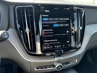 Volvo XC60 Volvo XC60 2.0 T8 Plug-in hybrid AWD Plus Black Edition | 360 Camera | Memorystoelen | Voorruitverwarming - afbeelding nr 14
