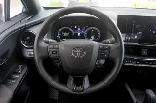 Toyota C-HR Toyota C-HR 1.8 Hybrid 140 First Edition | Camera | Adaptive Cruise - afbeelding nr 11