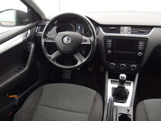 Škoda Octavia TREKHAAK / NWE D-RIEM / STOELVERW / NAVI / CLIMA / PDC / NL-AUTO - afbeelding nr 18